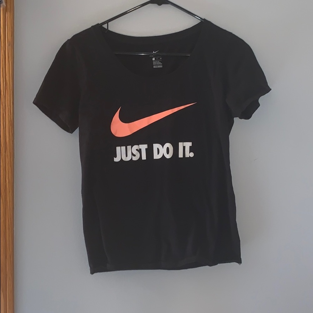 Perfect Condition Just Do it Coral Nike Swoosh top